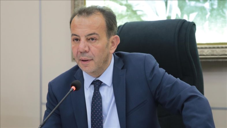 Tanju Özcan hakkında yurt dışına çıkış yasağı kararı verildi