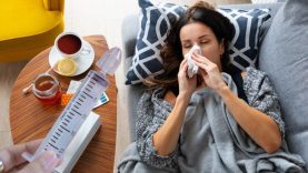 Geçmeyen gribi anında kesiyor! Bu solüsyonu koklayın, burnunuz şıp diye açılıyor