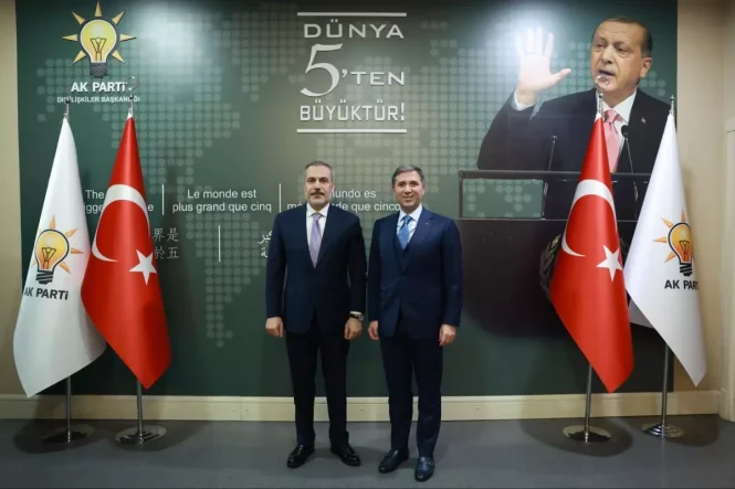 Dışişleri Bakanı Hakan Fidan, AK Parti Dış İlişkiler Başkanı ile Görüştü