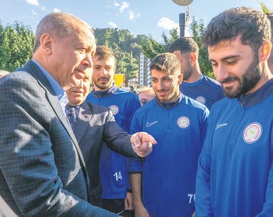 baskan-erdogandan-rizespora-ziyaret-1760221569430.jpeg