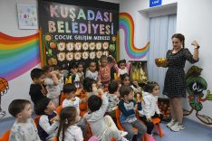 KUŞADASI BELEDİYESİ ÇOCUK GELİŞİM MERKEZİ’NDE VİTAMİN ŞENLİĞİ
