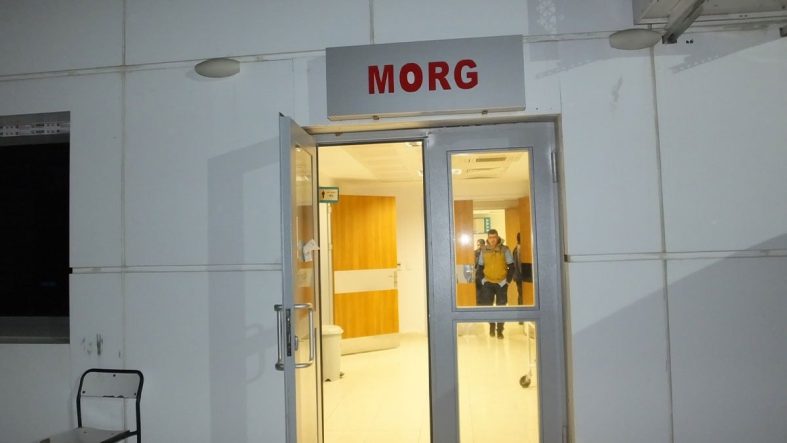 Manisa'da eşi tarafından av tüfeğiyle vurulan kadın öldü