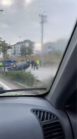 Bursa'da Takla Atan Otomobilin Sürücüsü Yaralandı