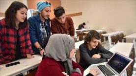 Google duyurdu! Öğrencilere 1 yıl ücretsiz oldu