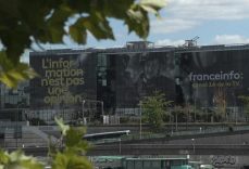 Zelenski’nin canlı bağlandığı yayında bomba paniği