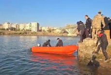 Terliğini almak isterken nehre kapılan Ahmet’in cansız bedeni bulundu