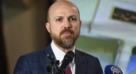 Bilal Erdoğan, Kadıköy Anadolu İmam Hatip Lisesi’ndeki ‘Kıbrıs Çalıştayı’nda konuştu