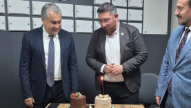 Rektör Kent’ten Başkan Özmen’e doğum günü sürprizi