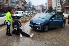 İnegöl'de Motosiklet ve Otomobil Çarpıştı: Bir Yaralı