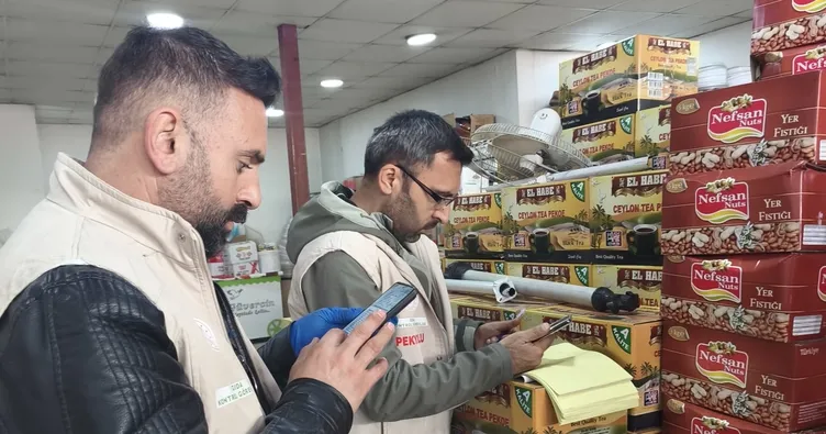 Van'da 2 ton bozuk gıda imha edildi