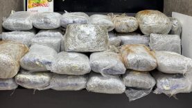 Çeşme’de otomobilde 65 kilo uyuşturucu ele geçirildi: 1 tutuklama
