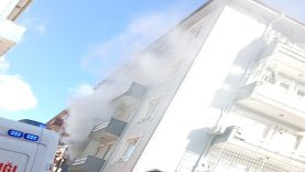 Bursa'da yangın: Yatalak hasta ve kedisi öldü