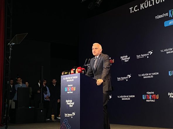aydinda-kultur-yolu-festivali-coskuyla-basladi-177-etkinlikle-9-gun-surecek-solen-1