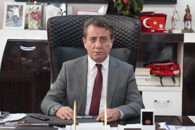 EFELER BELEDİYE BAŞKANI ANIL YETİŞKİN